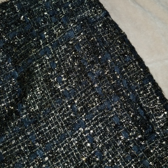 Black/Gold Shorts - Picture 3 of 3